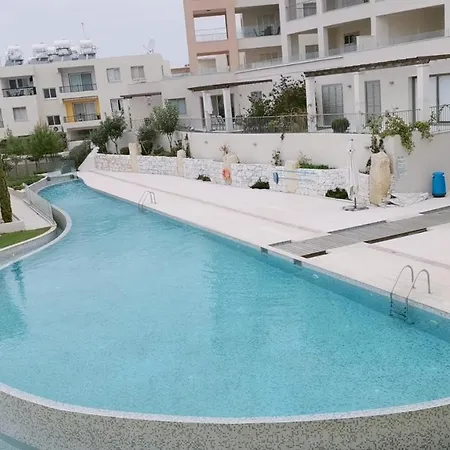 Lighthouse Beachfront Luxury Townhouse Apartament Pafos